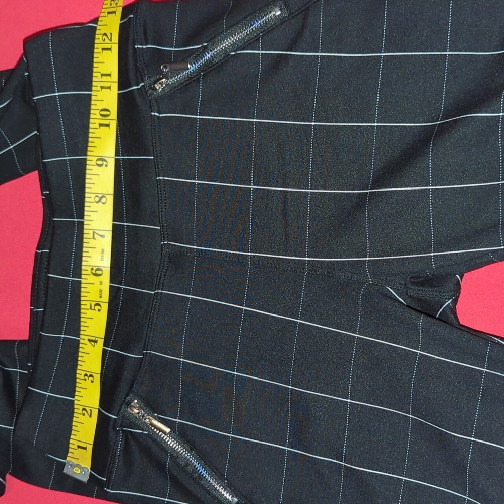 SWS ESSENTIALS Zipper Pocket Legging Small NWT - Picture 7 of 14
